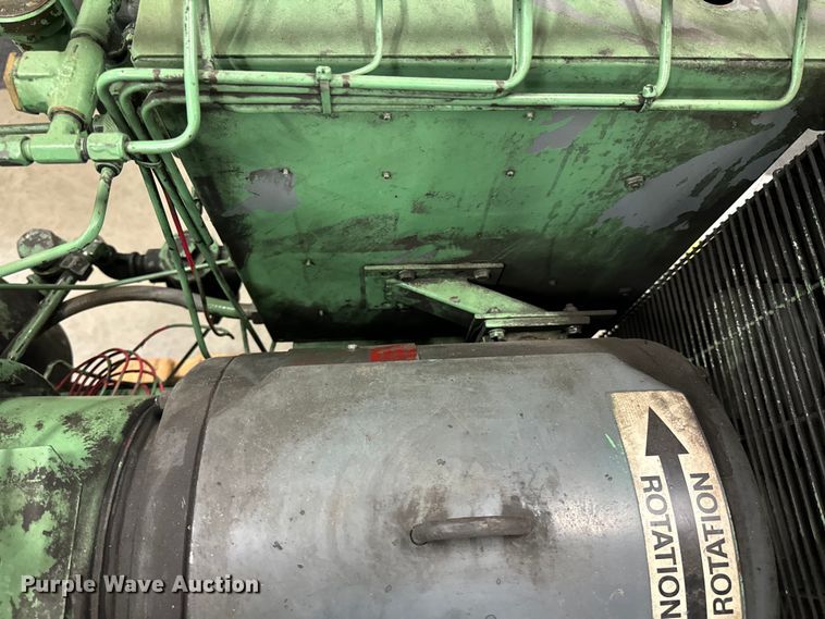 image for item DX0732 Sullair  10-25 air compressor