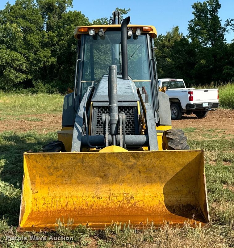 image for item DX0749 2008 John Deere 310SJ backhoe