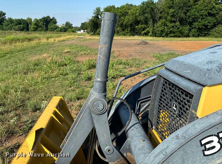 image for item DX0749 2008 John Deere 310SJ backhoe
