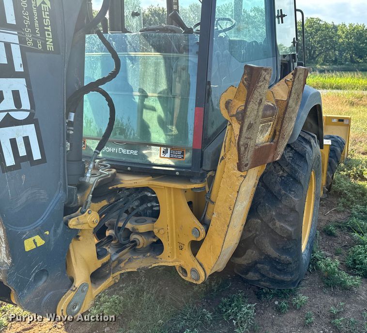 image for item DX0749 2008 John Deere 310SJ backhoe