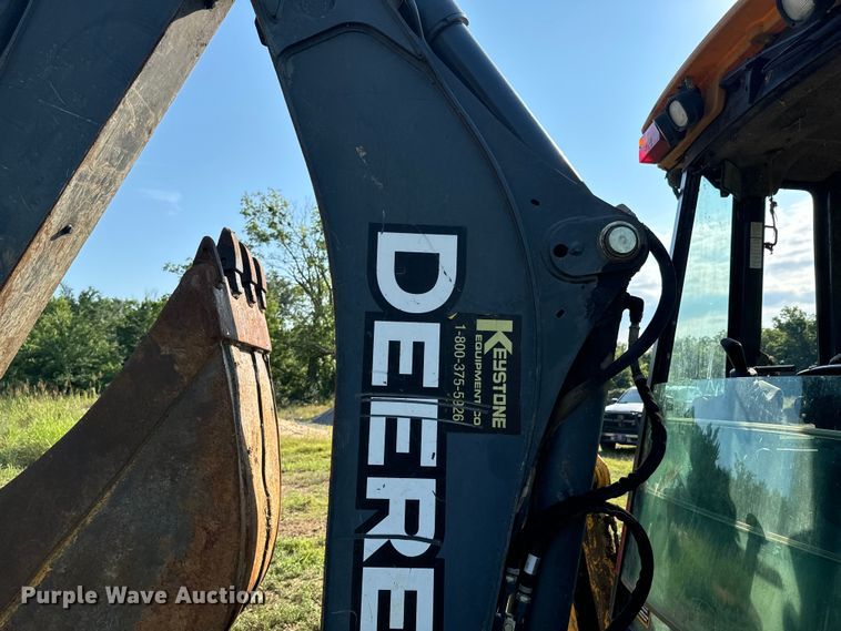 image for item DX0749 2008 John Deere 310SJ backhoe
