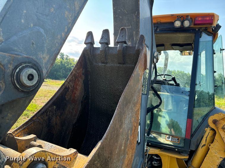 image for item DX0749 2008 John Deere 310SJ backhoe