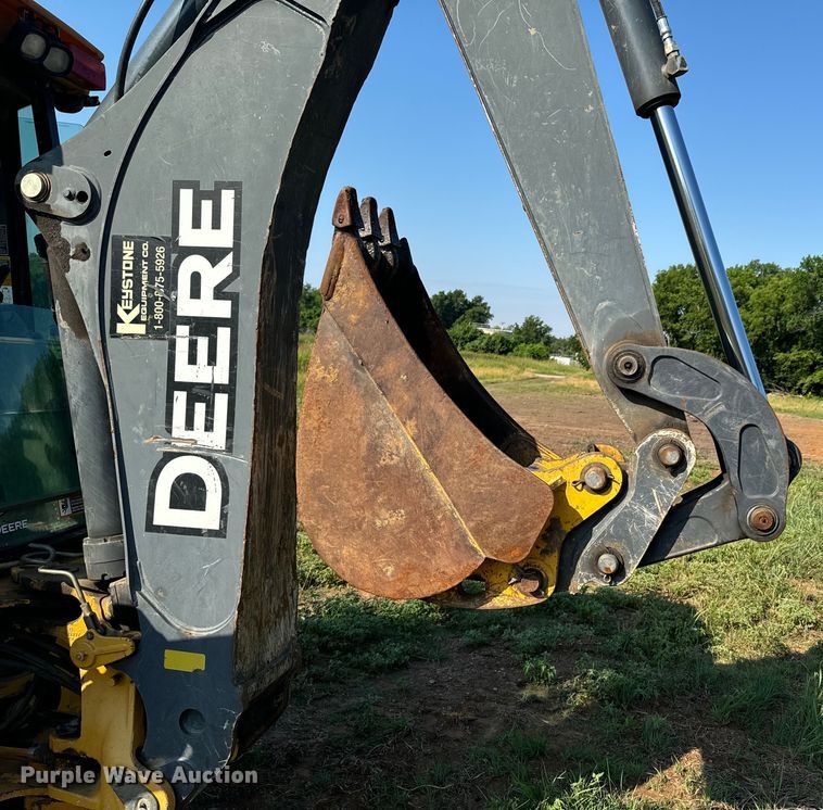 image for item DX0749 2008 John Deere 310SJ backhoe