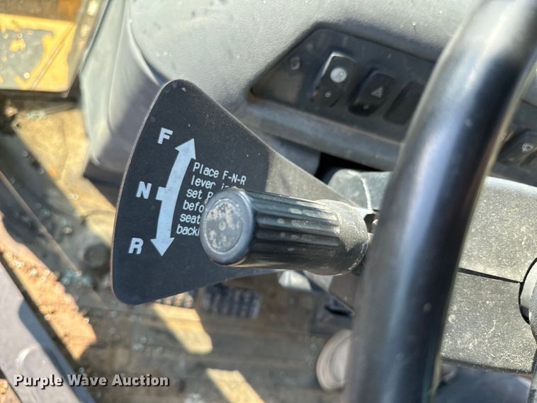 image for item DX0749 2008 John Deere 310SJ backhoe