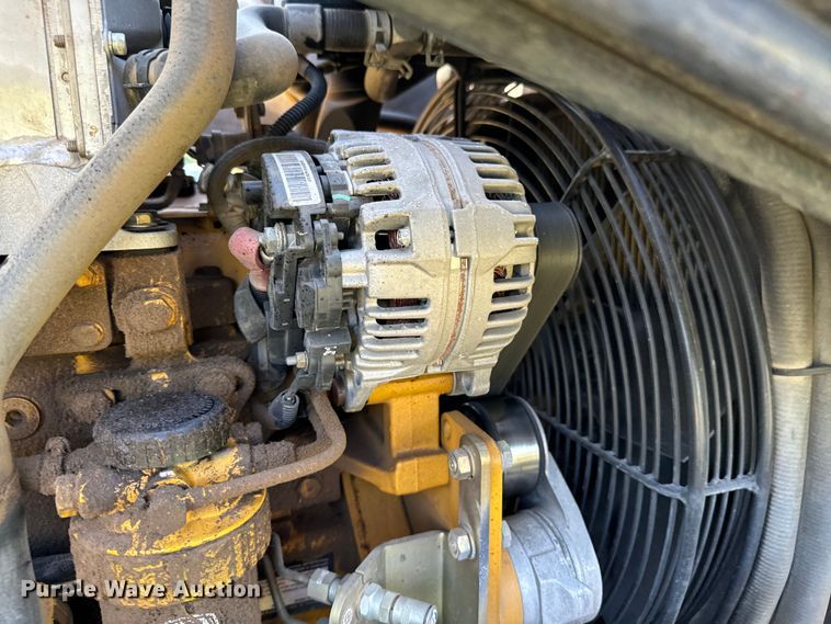 image for item DX0749 2008 John Deere 310SJ backhoe