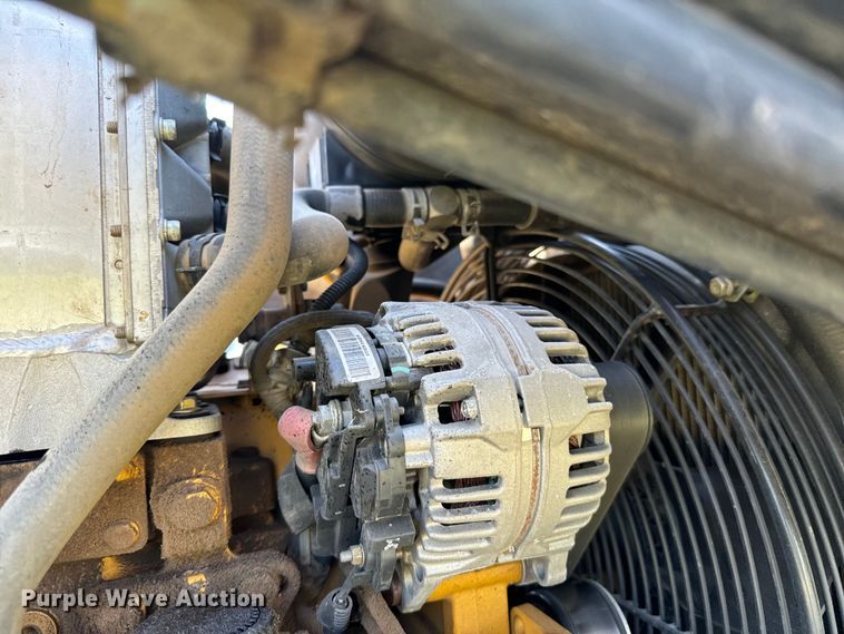 image for item DX0749 2008 John Deere 310SJ backhoe