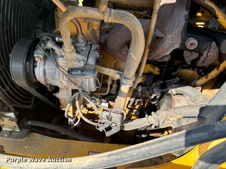 image for item DX0749 2008 John Deere 310SJ backhoe