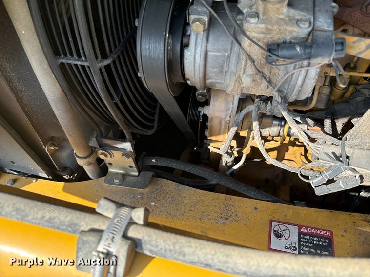 image for item DX0749 2008 John Deere 310SJ backhoe