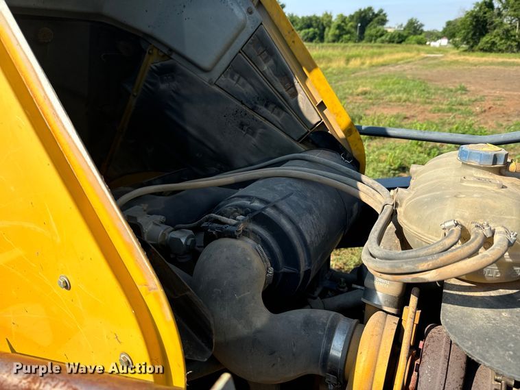 image for item DX0749 2008 John Deere 310SJ backhoe