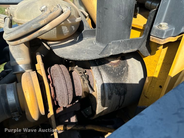 image for item DX0749 2008 John Deere 310SJ backhoe