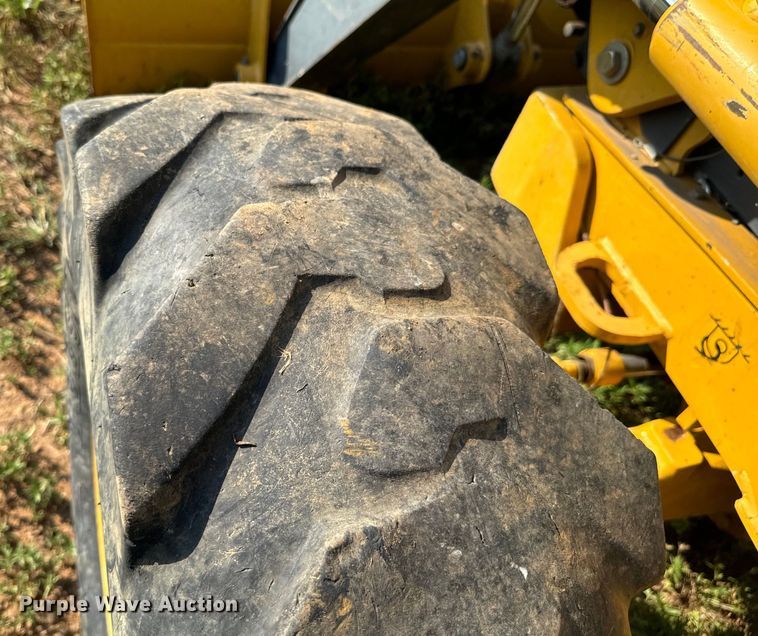 image for item DX0749 2008 John Deere 310SJ backhoe