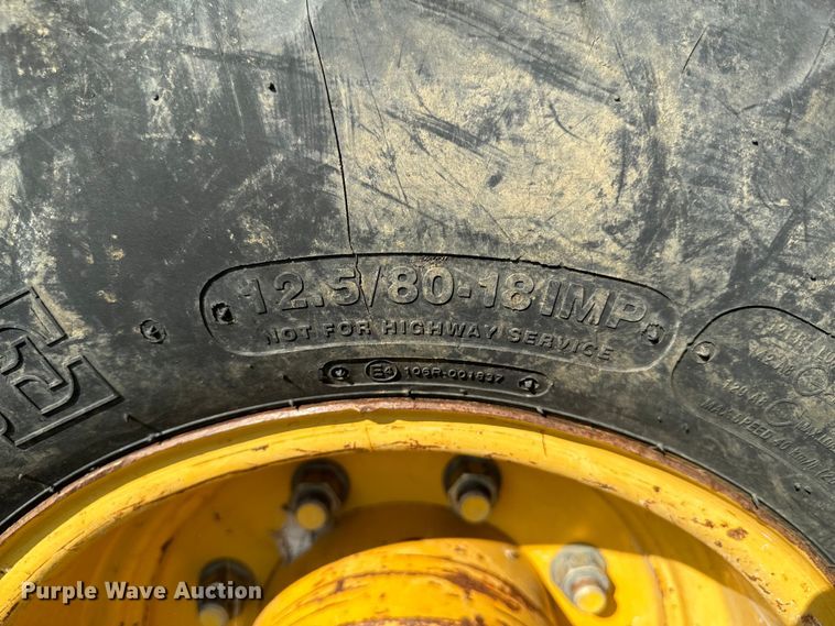 image for item DX0749 2008 John Deere 310SJ backhoe