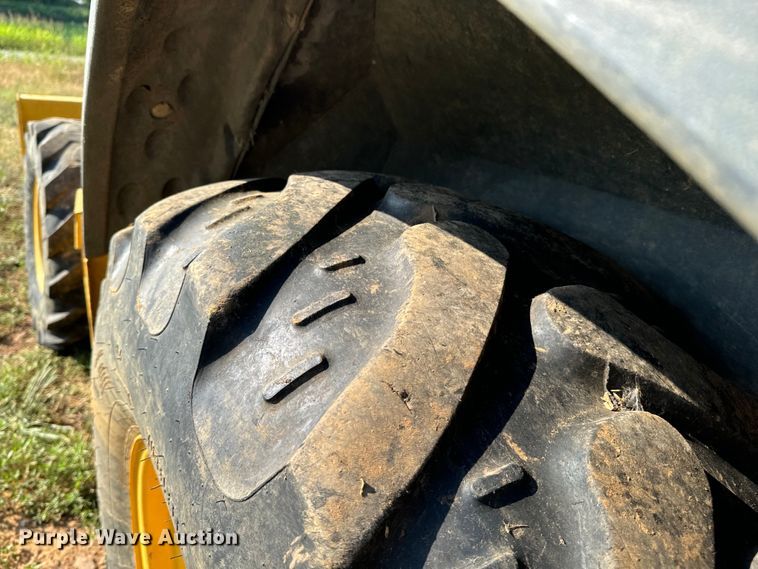 image for item DX0749 2008 John Deere 310SJ backhoe