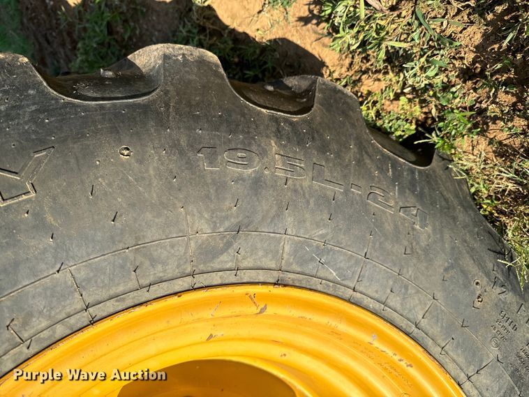 image for item DX0749 2008 John Deere 310SJ backhoe