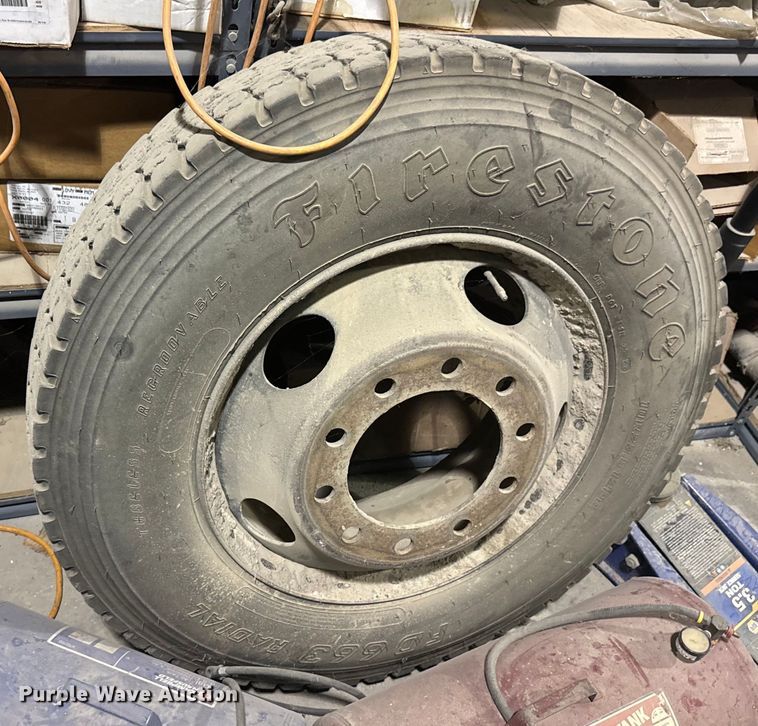 image for item DX0785 2001 Blue Bird B7 school bus