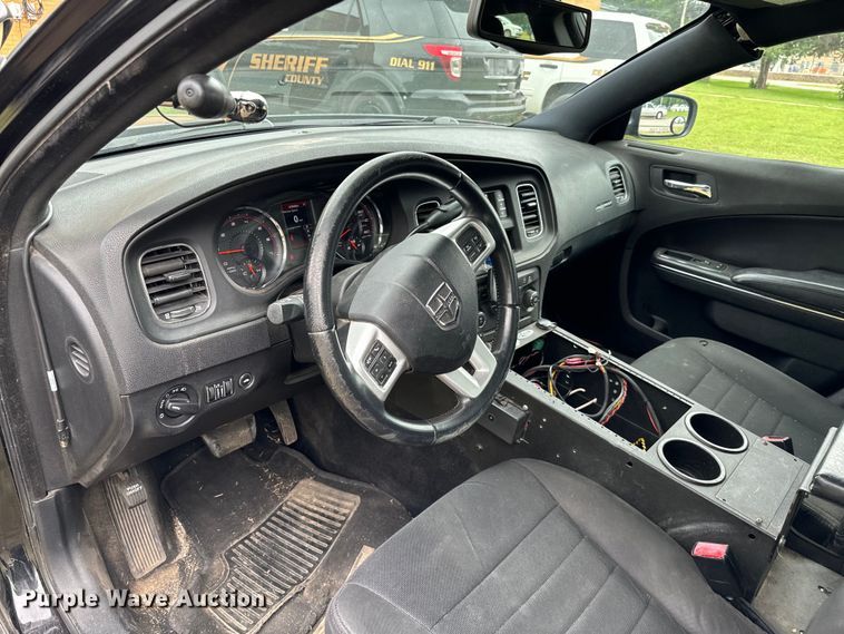 image for item EH3983 2013 Dodge Charger Police 