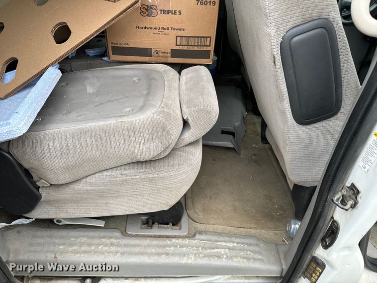 image for item EH3996 2004 Chevrolet  Venture van