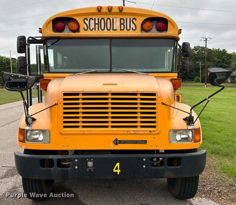 image for item EH3997 2001 International  school bus