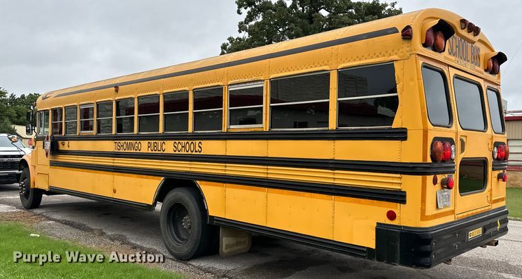 image for item EH3997 2001 International  school bus
