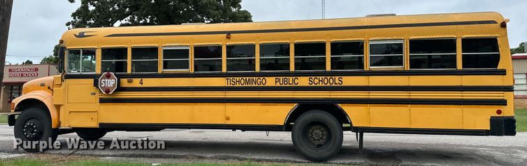 image for item EH3997 2001 International  school bus