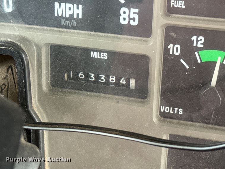 image for item EH3997 2001 International  school bus