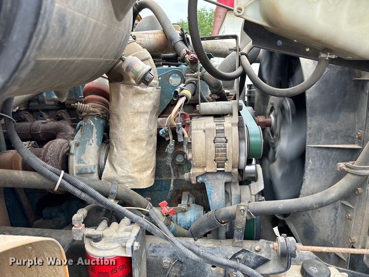 image for item EH3997 2001 International  school bus