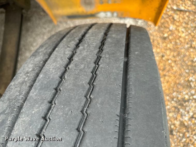 image for item EH3997 2001 International  school bus