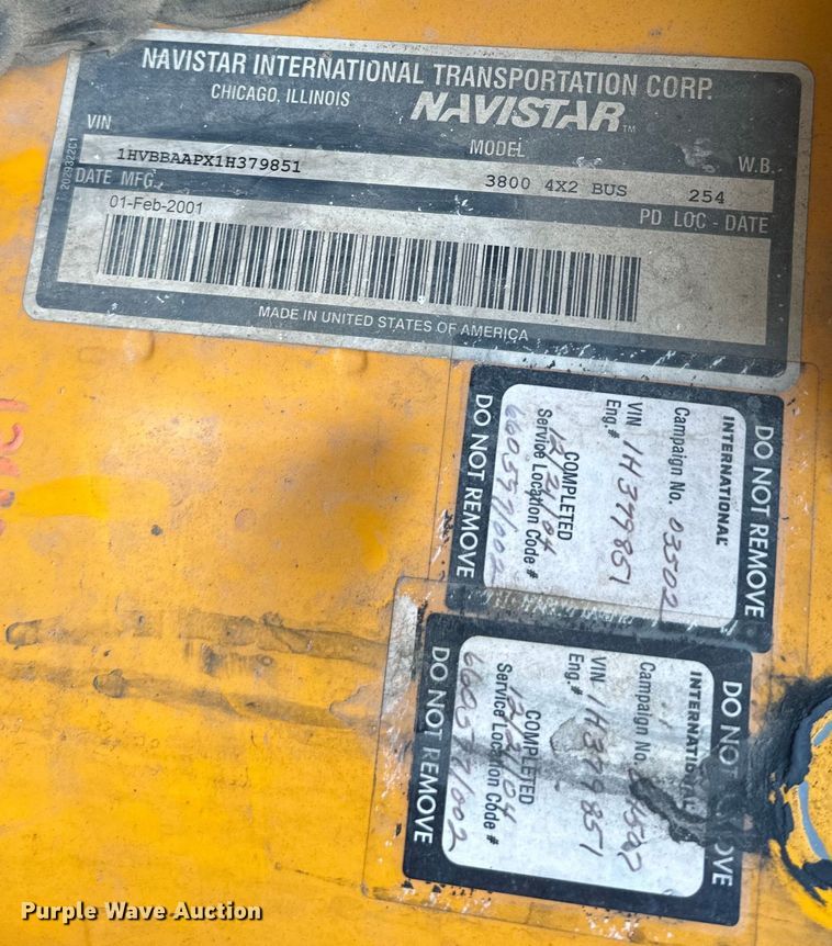 image for item EH3997 2001 International  school bus