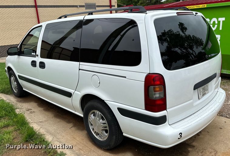 image for item EH3998 2004 Chevrolet  Venture van