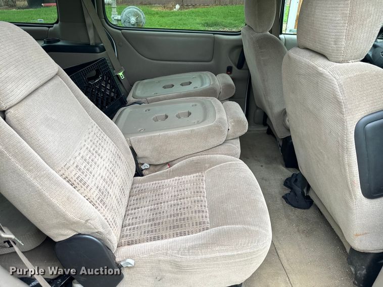 image for item EH3998 2004 Chevrolet  Venture van