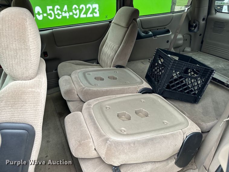 image for item EH3998 2004 Chevrolet  Venture van