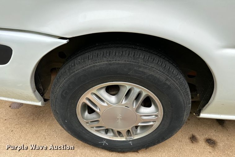 image for item EH3998 2004 Chevrolet  Venture van