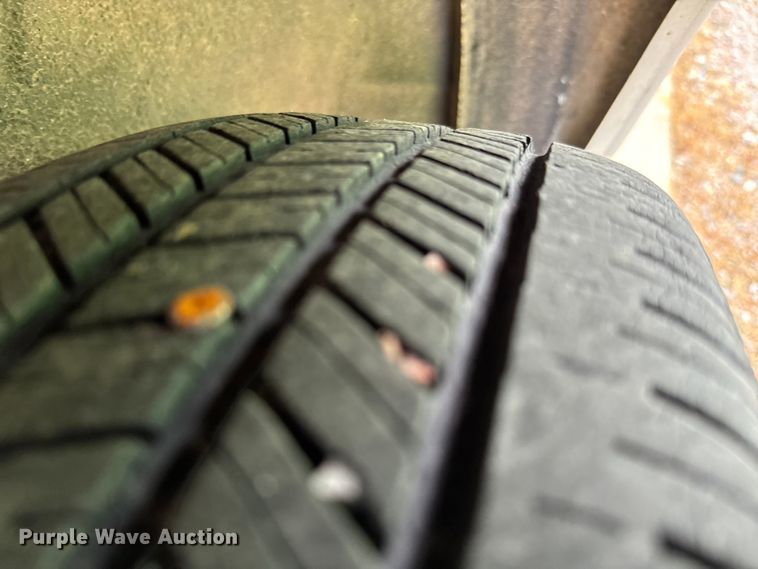 image for item EH3998 2004 Chevrolet  Venture van