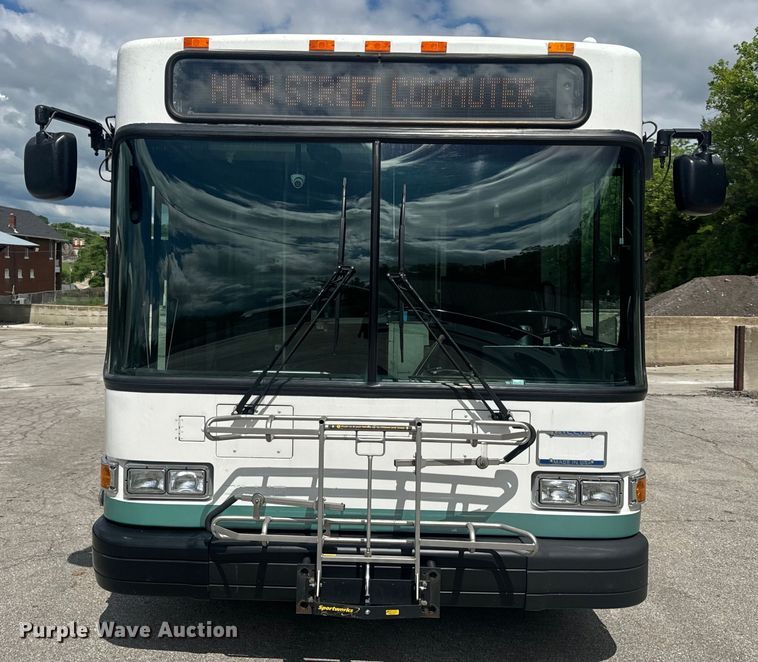 image for item EH6774 2006 Gillig G29B102N4 transit bus