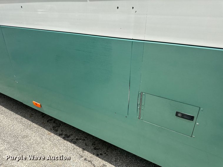 image for item EH6774 2006 Gillig G29B102N4 transit bus