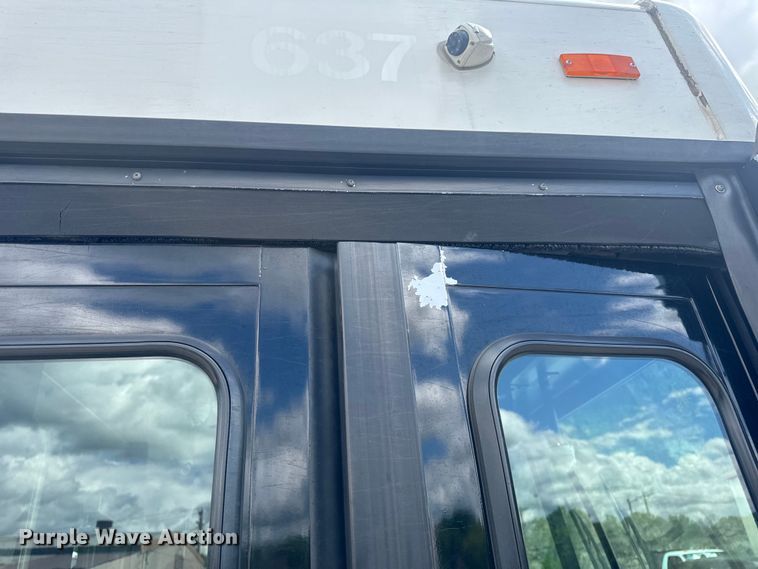 image for item EH6774 2006 Gillig G29B102N4 transit bus