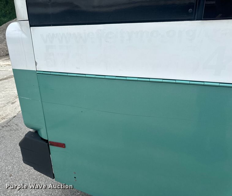 image for item EH6774 2006 Gillig G29B102N4 transit bus