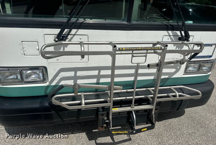 image for item EH6774 2006 Gillig G29B102N4 transit bus