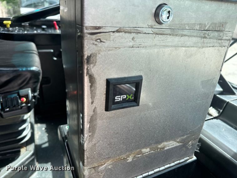 image for item EH6774 2006 Gillig G29B102N4 transit bus