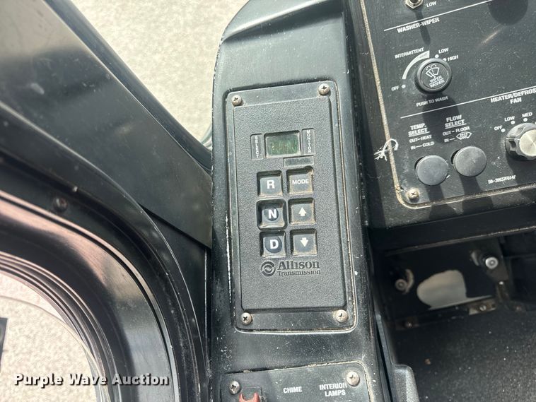 image for item EH6774 2006 Gillig G29B102N4 transit bus