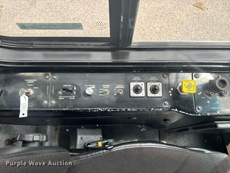 image for item EH6774 2006 Gillig G29B102N4 transit bus