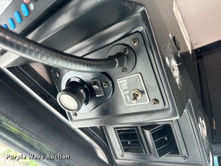 image for item EH6774 2006 Gillig G29B102N4 transit bus