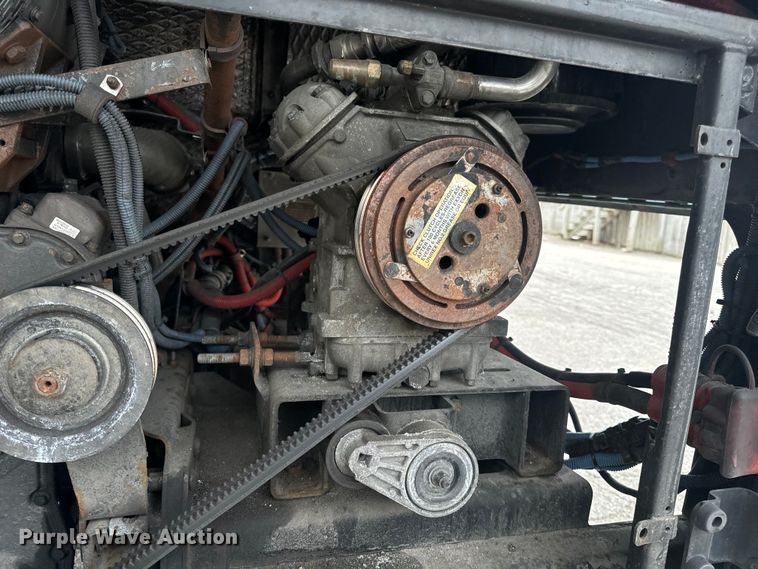 image for item EH6774 2006 Gillig G29B102N4 transit bus