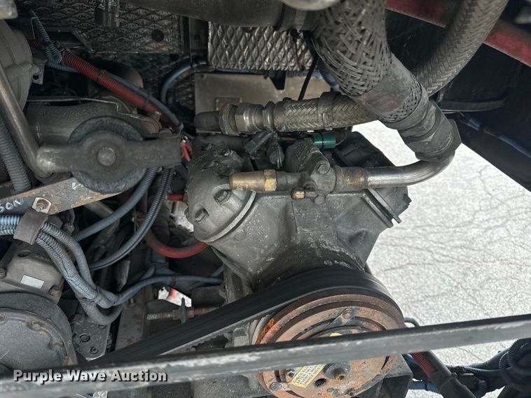 image for item EH6774 2006 Gillig G29B102N4 transit bus