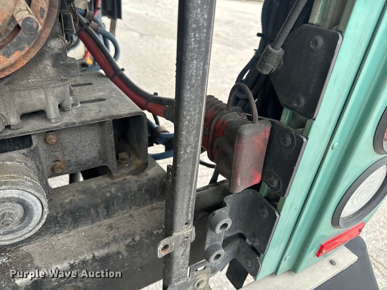 image for item EH6774 2006 Gillig G29B102N4 transit bus