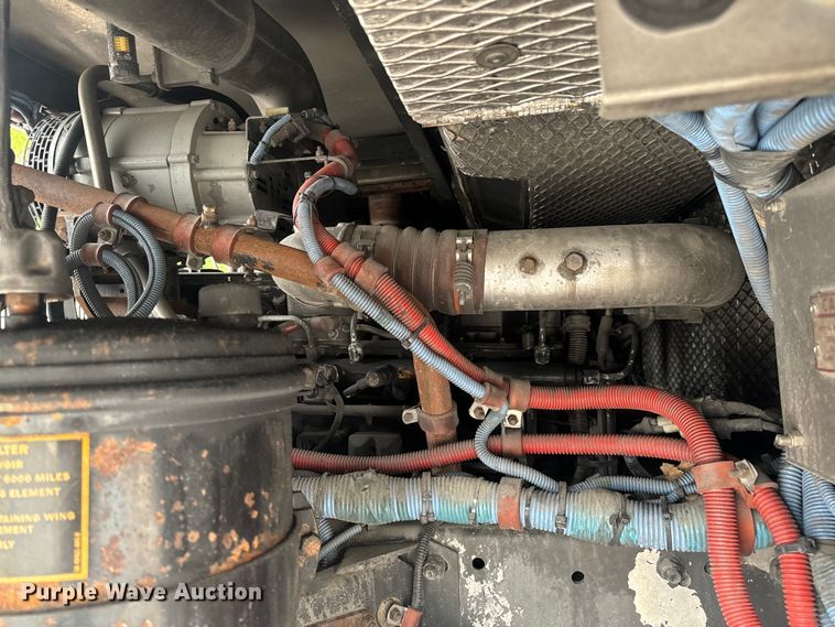 image for item EH6774 2006 Gillig G29B102N4 transit bus