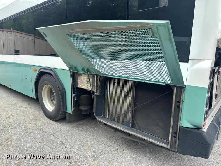 image for item EH6774 2006 Gillig G29B102N4 transit bus