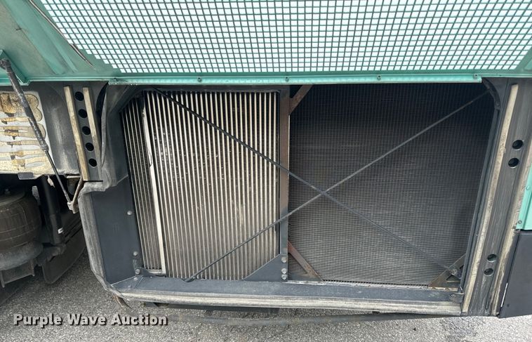 image for item EH6774 2006 Gillig G29B102N4 transit bus