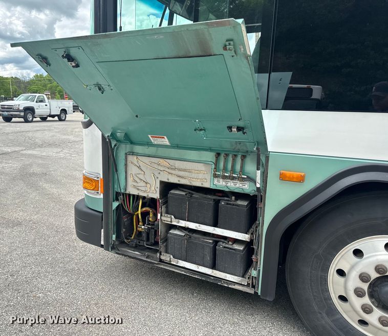 image for item EH6774 2006 Gillig G29B102N4 transit bus