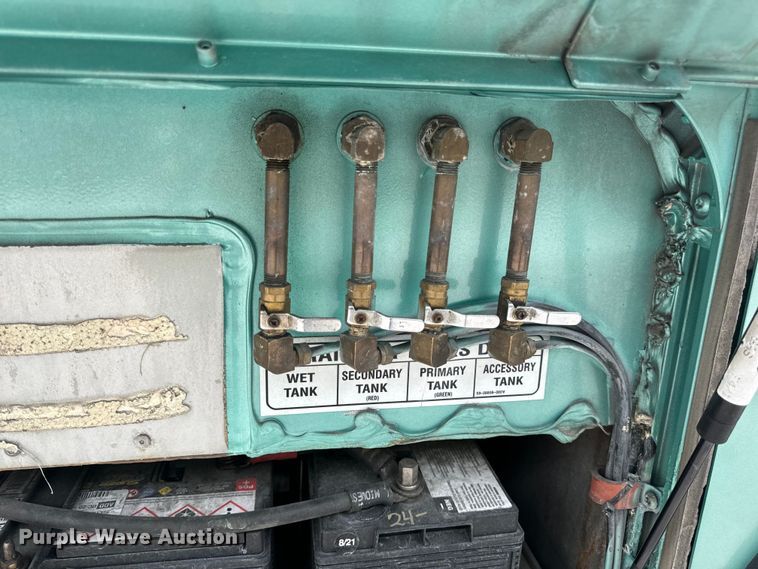 image for item EH6774 2006 Gillig G29B102N4 transit bus